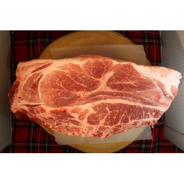 Bone in Berkshire shoulder roast